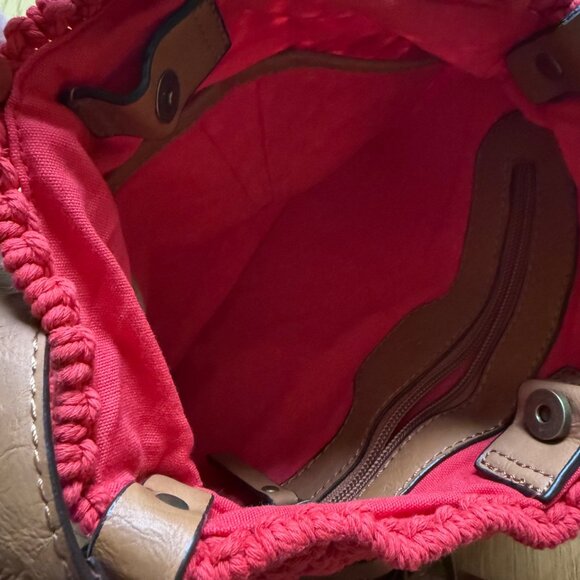 Lucky Brand NEW Hibiscus Red Tessa Macrame Fringe Leather Strap Crossbody Bag - Picture 13 of 16